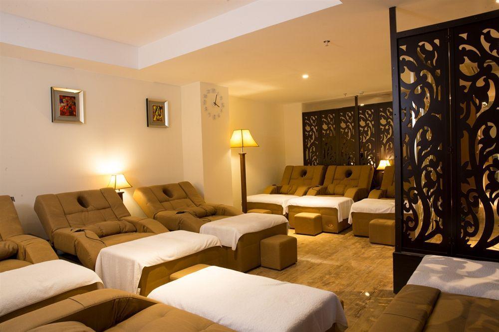 Sky Gem Hotel Sora Ho Chi Minh City Bagian luar foto